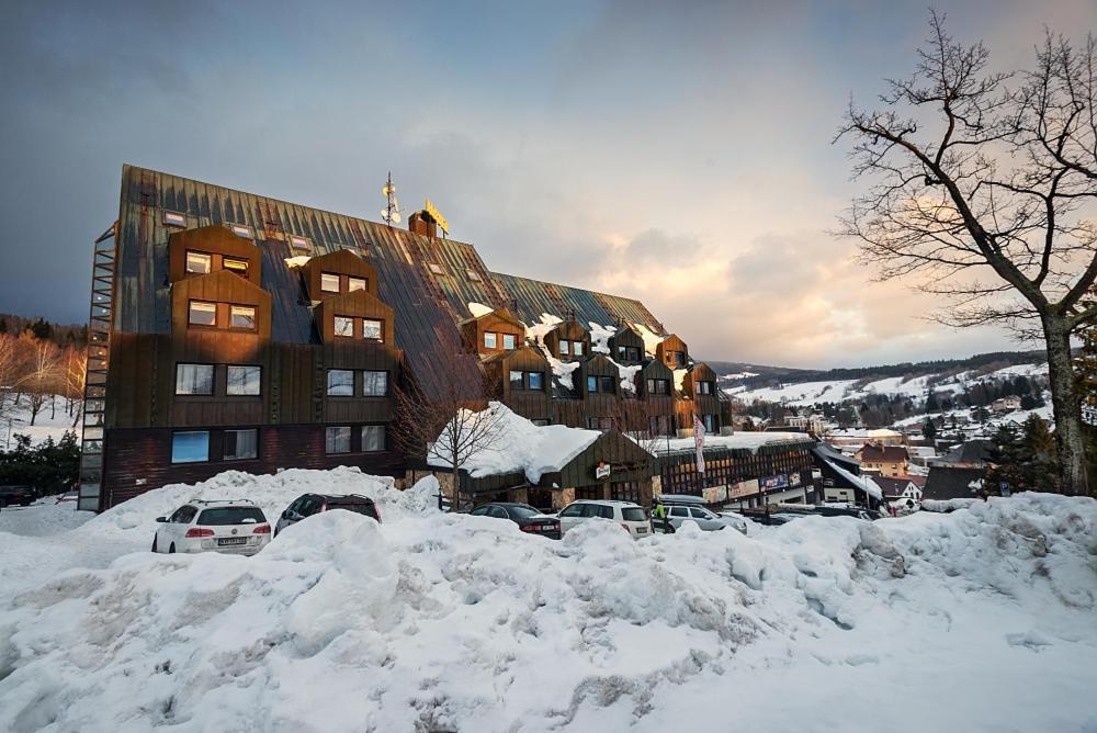 Sporthotel Bohemia Рокитніце-над-Їзероу Екстер'єр фото